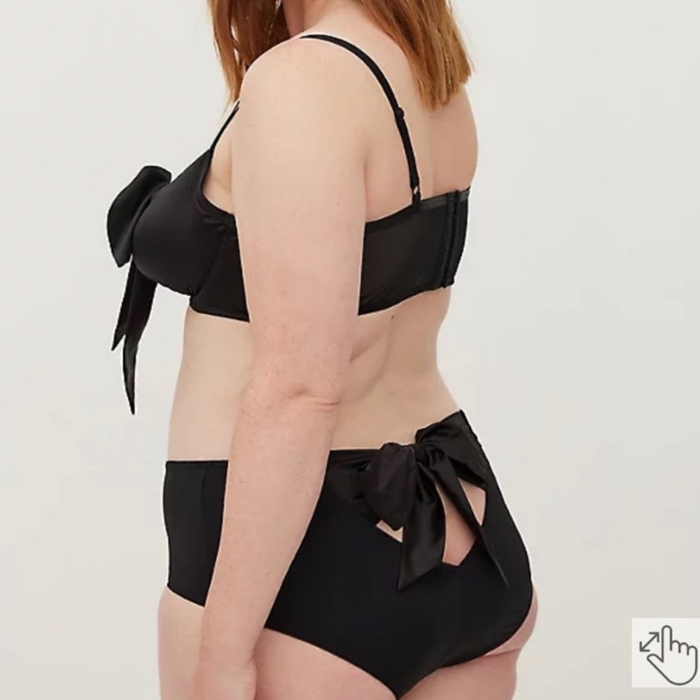 NWT Torrid Open Back Cheeky Panty - Satin & Lace Bow Black